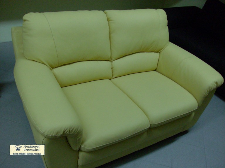 div_004 div_004